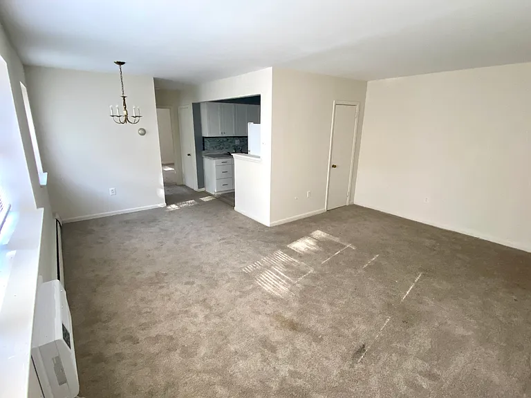 1100 Tyson Ave #A6 — Photo 5