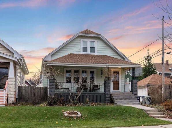 3339 North Weil STREET, Milwaukee, WI 53212