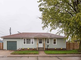 1659 12th Ave, Columbus, NE 68601