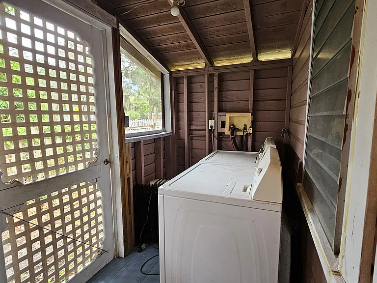 107 NW 4th Ave #B — Photo 8