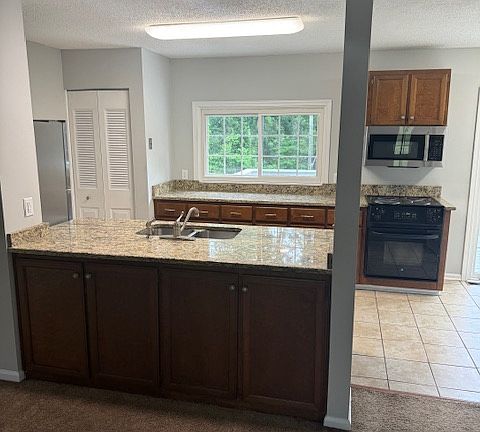 3rd image of 91 Topsail Ct