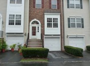220 Terrace Lake Dr, Butler, NJ 07405