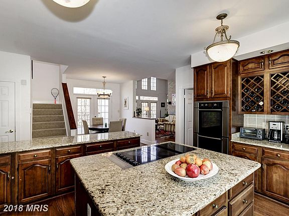 5th image of 8801 Mary Mead Ct
