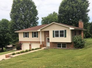 2640 Crestwood Dr, Jefferson City, MO 65101