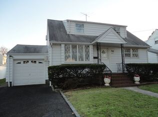 807 Pinewood Rd, Union, NJ 07083