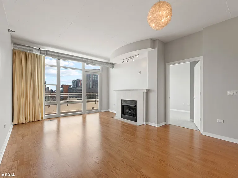 909 W Washington Blvd #1008 — Photo 2