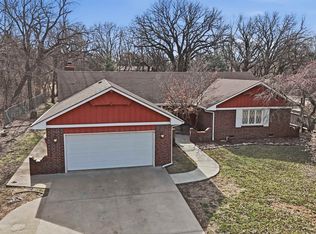 1213 E Brook Forest Ct, Derby, KS 67037
