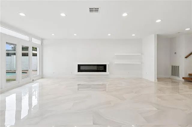 5537 Cherlyn Dr — Photo 13
