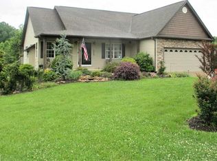 2029 Edwards Lake Rd, Greer, SC 29651