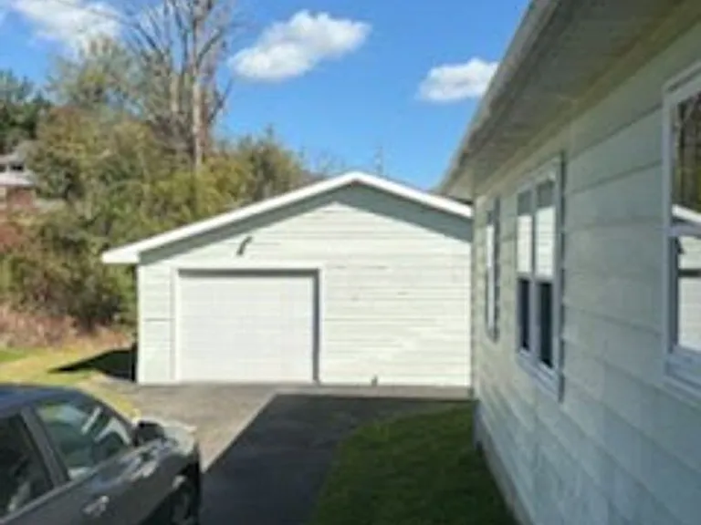38 Woodhill Ct — Photo 6