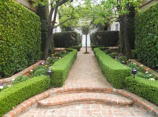 12306 Montana Ave, Los Angeles, CA 90049