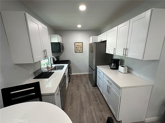 2nd image of 239 3rd Ave