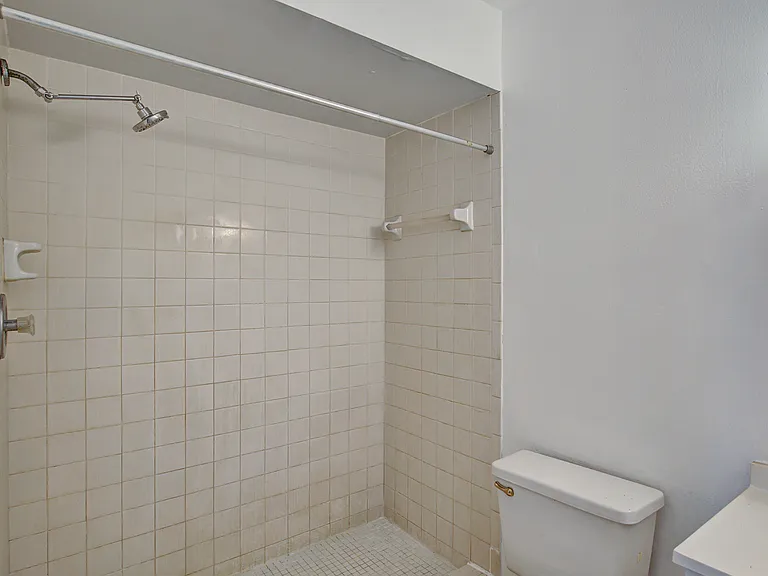 3683 Wynford Dr — Photo 14