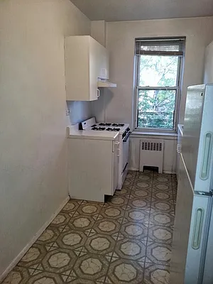 Rented by Douglas Crosdale, LREB | media 34