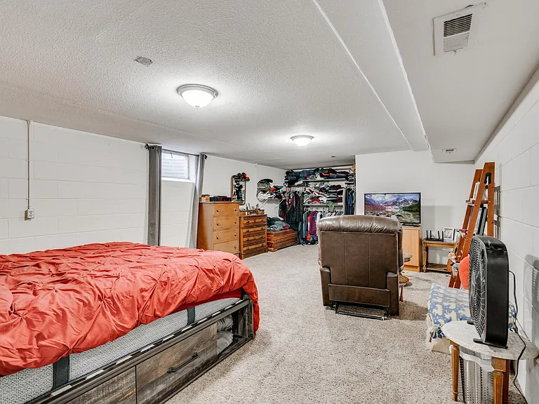 5314 Hiawatha Ln — Photo 24