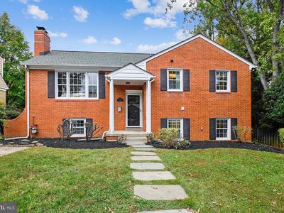 5913 Greenlawn Dr, Bethesda, MD, 20814