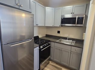 46 Kelly Pkwy #0, Bayonne, NJ 07002
