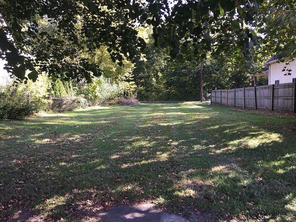 1st image of 1107 N Arsenal Ave