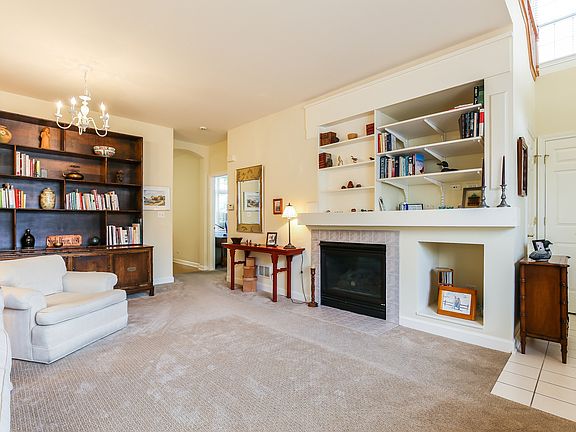 4th image of 1859 Westleigh Dr