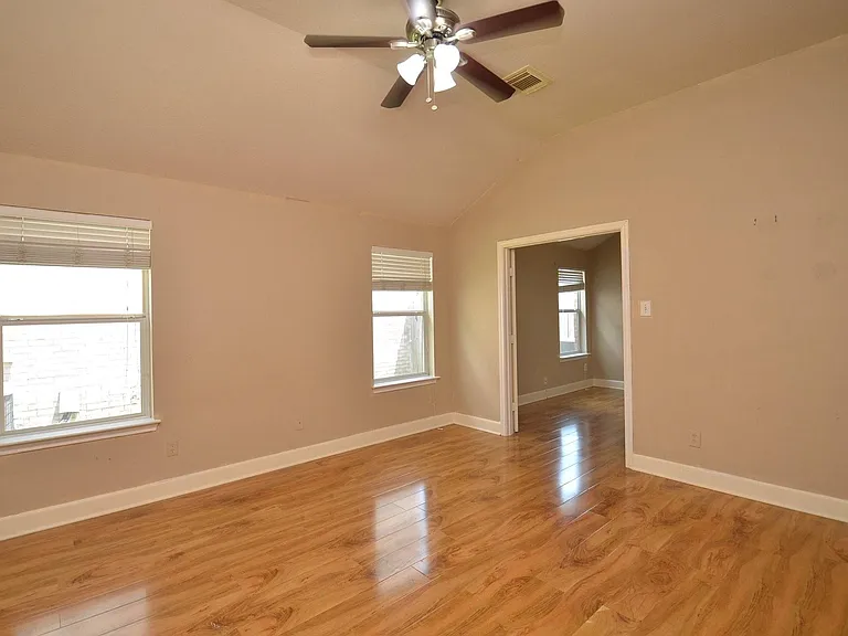 4510 Regal Dr — Photo 14