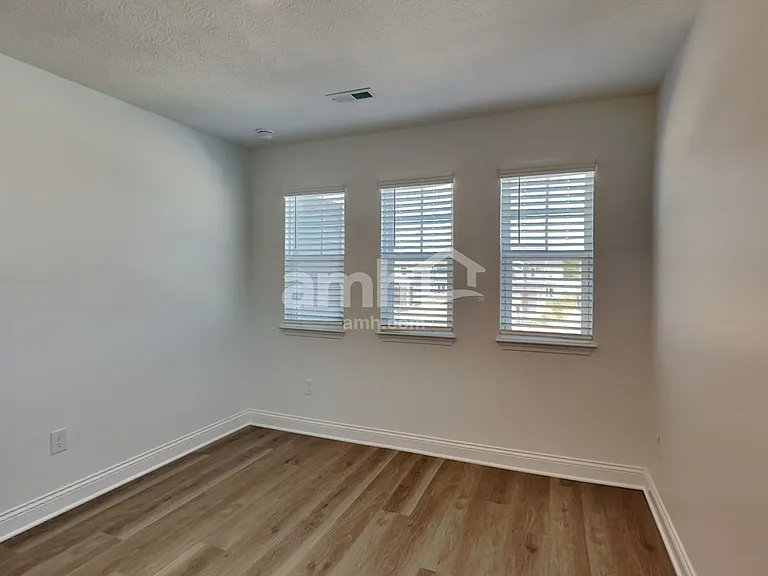 315 Pine Hill Ct — Photo 20