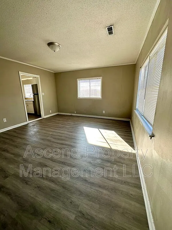 Building Photo - 508 Buckley St #D