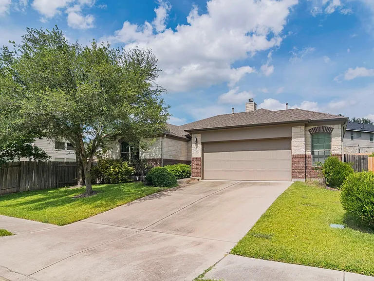 2542 Ravenwood Dr — Photo 20