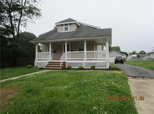 34 Meadow Rd, Edison, NJ 08817