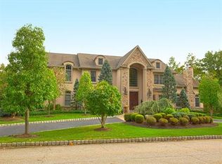 86 Oak Trail Rd, Hillsdale, NJ 07642