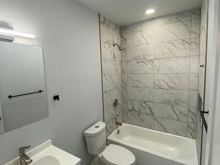 1111 S Peach St — Photo 6
