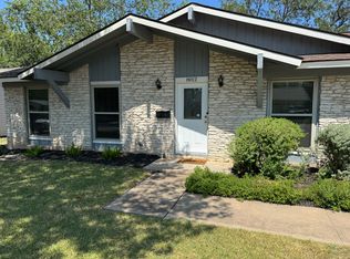 8012 Stillwood Ln, Austin, TX 78757