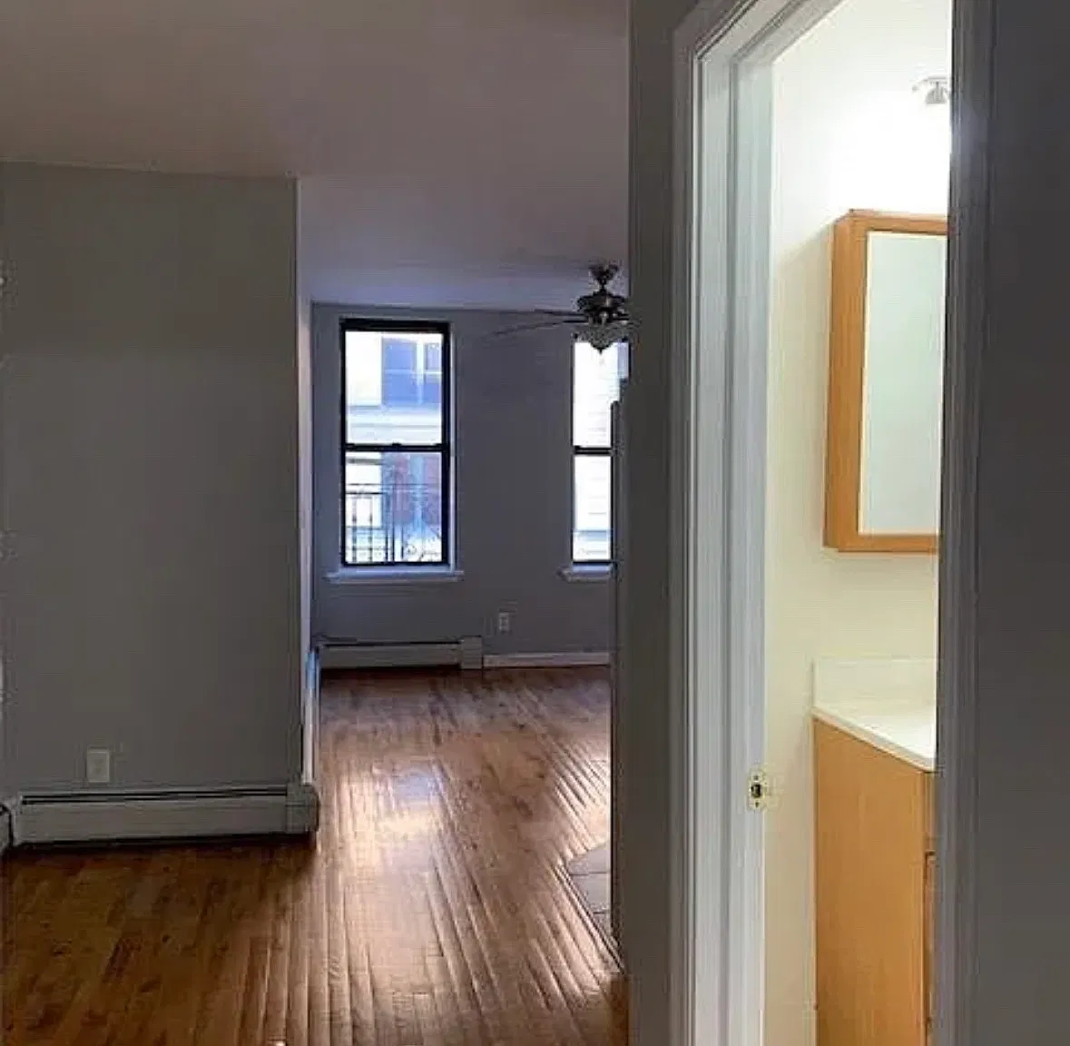 1 bed, 600 sqft, $2,050 — Photo 3