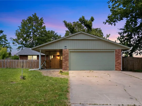 504 S 11th Pl, Rogers, AR 72756