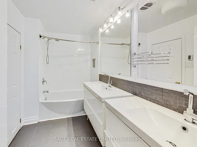 46 Alberta Ave — Photo 26