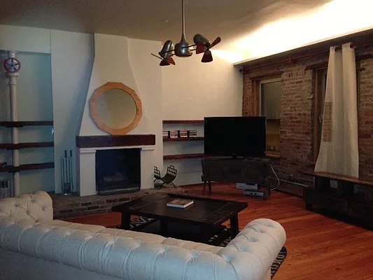 Rented by Ozymandius Realty | media 4