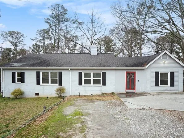 1254 Old Covington Hwy SE, Conyers, GA 30012