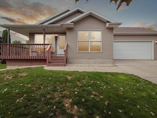 2721 6th Ave, Monroe, WI 53566