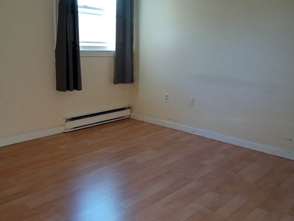 1st image of 28 Thompson Rd #6E