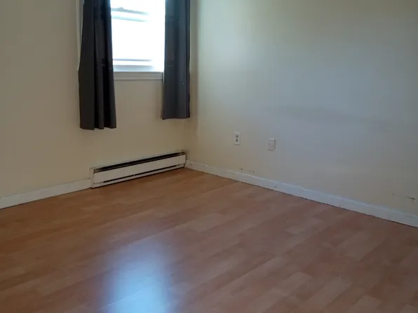 28 Thompson Rd #6E, Manchester, CT 06040