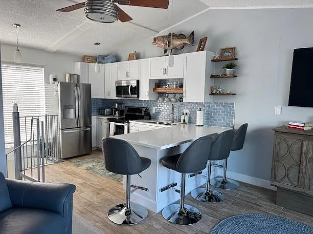 1800 N Ocean Dr #203 — Photo 7