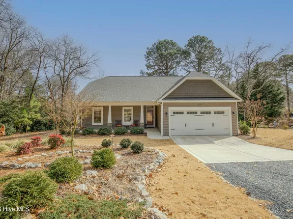 161 Devonshire Avenue W, West End, NC 27376