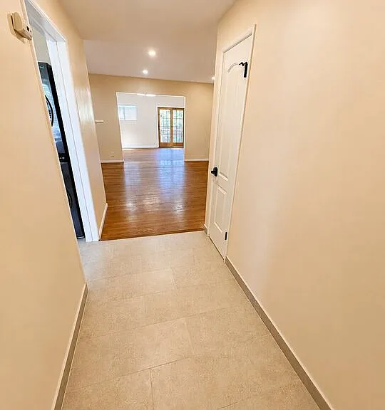 2859 N Brighton St — Photo 14
