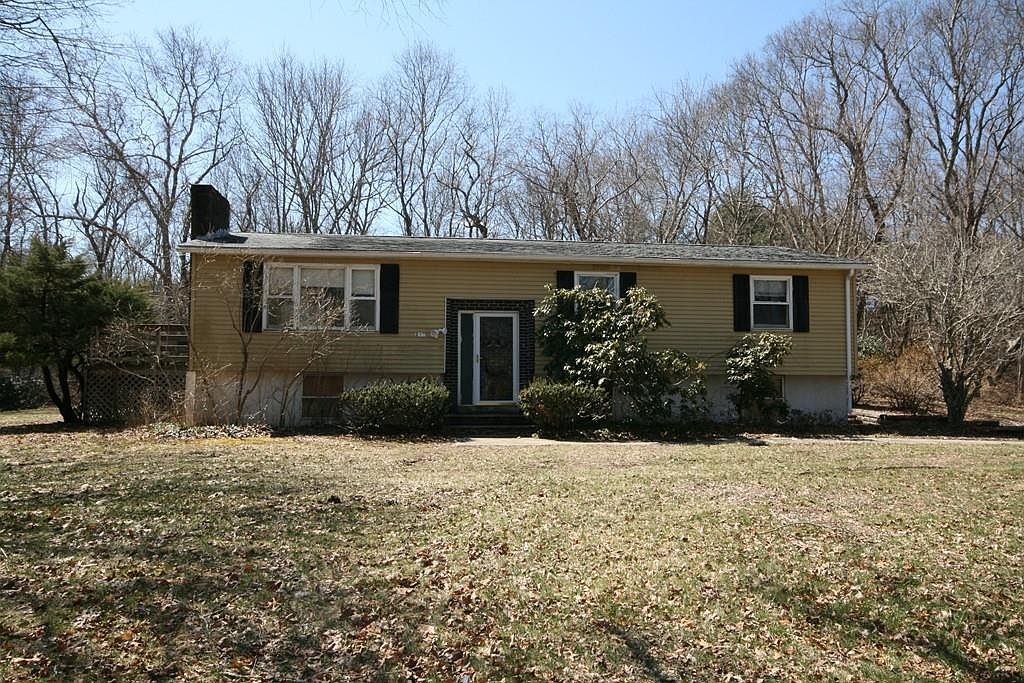 247 Thompson St, Middleboro, MA 02346 Zillow