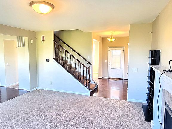 3rd image of 1749 Elmburn Ln