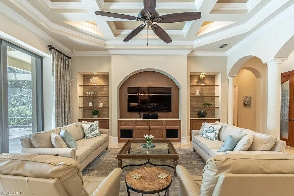 4 bed, 4.5 bath, 3698 sqft, $28,000 — Photo 1