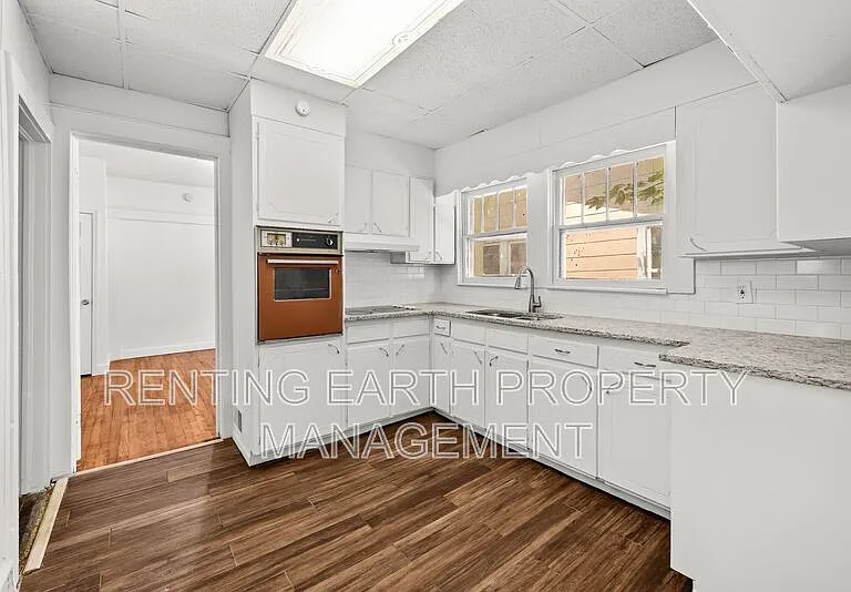 1149 15th St SW — Photo 9