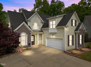 733 Holding Ridge Ct, Wake Forest, NC 27587