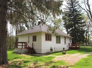 1904 E Chippewa River Rd, Midland, MI 48640