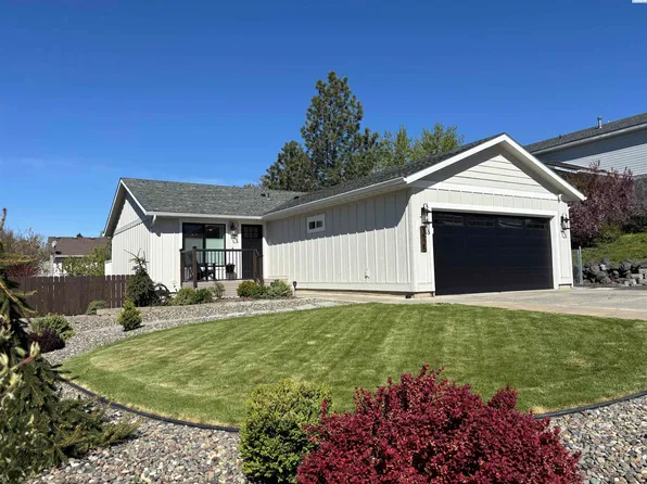 1525 NW Valhalla Dr, Pullman, WA 99163
