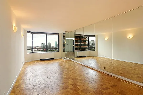 Rented by Compass | media 12